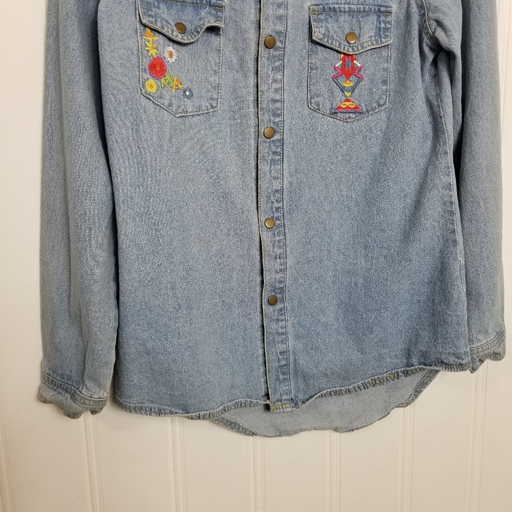 Free People Home Made Denim Shirt Wunderlust Embroidered Sz L - Picture 4 of 15